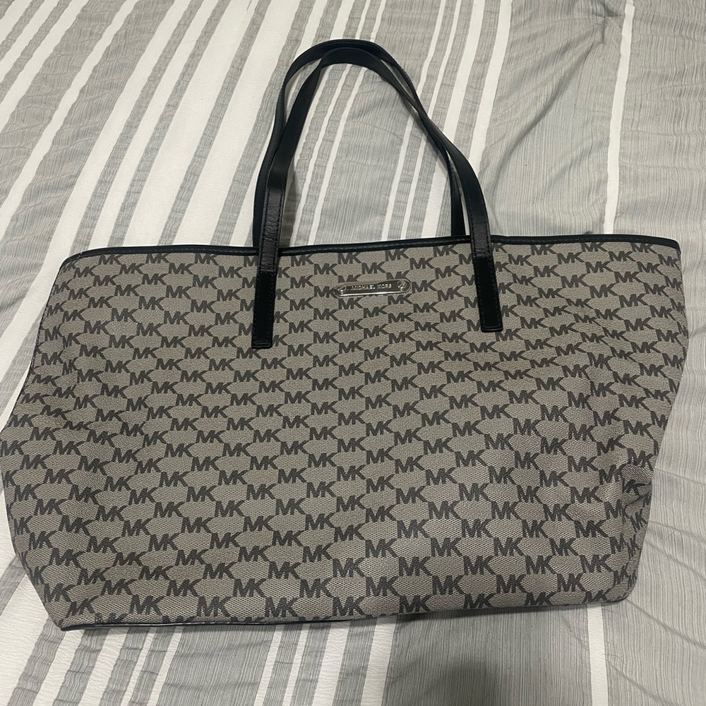 Michael Kors Authentic Shoulder Bag, Black Logo Bag